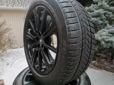 New condition,no damages,curb rushes low mileage ,over 80% tread used only last winter on 2024 BMW X...