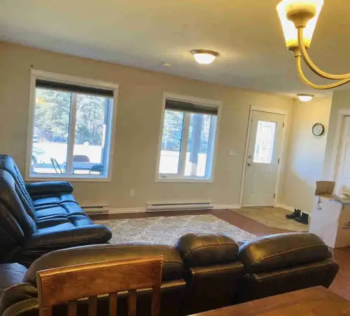 3 Bed 2.5 Condo. In unit laundry Quiet and friendly neighbourhood. Rent : $2750 + utlities. Security...