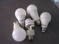 Ampoules DEL (Bulbs LED) - 50 ¢