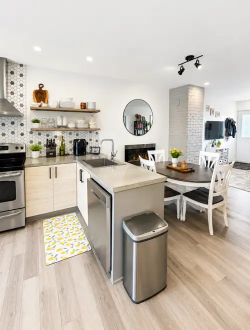 Pas d’augmentation pendant 2 ans! Emplacement Quartier paisible et pratique, près des épiceries, res...