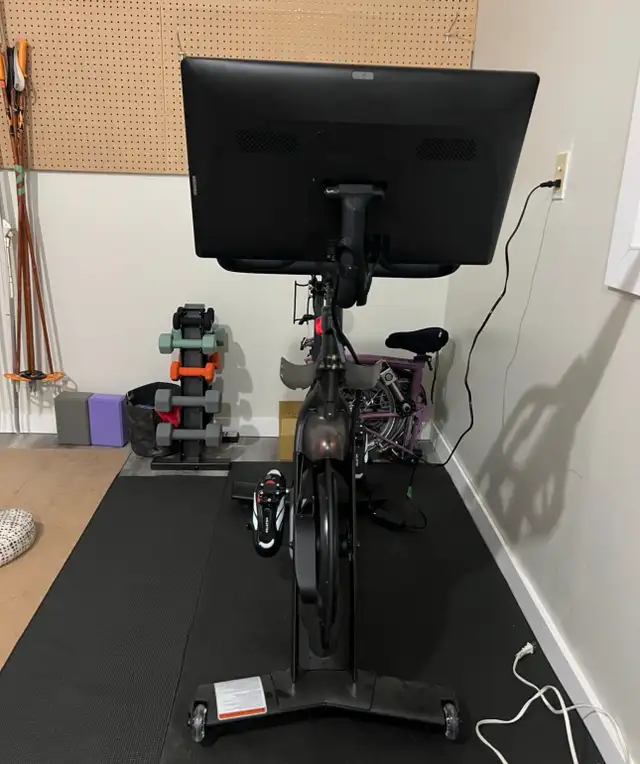 Peloton Bike460680363498557444