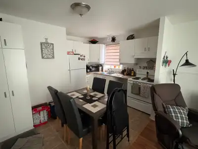 À LOUER – 3 1/2 à Terrebonne Adresse : 2098 boulevard des Seigneurs, Terrebonne Prix : 1025 $ / mois...