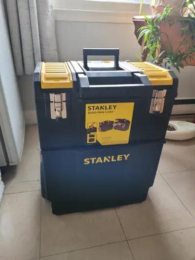 Stanley mobile work center with many large and small compartments Like new $40.00