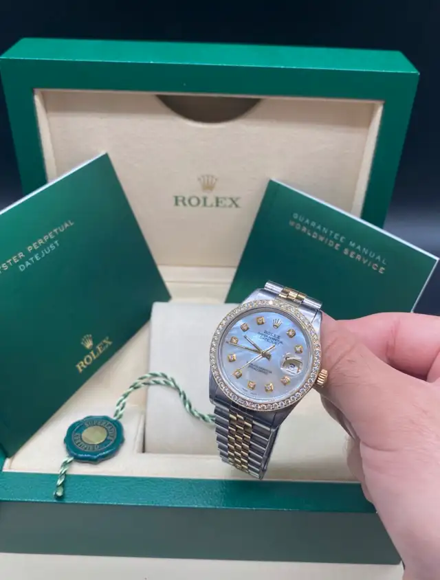 Rolex 36mm Mother of Pearl Diamonds63782626671233120