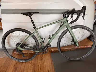 DEVINCI HATCHET CARBON GRAVEL BIKE GRX600 & Extras , View more