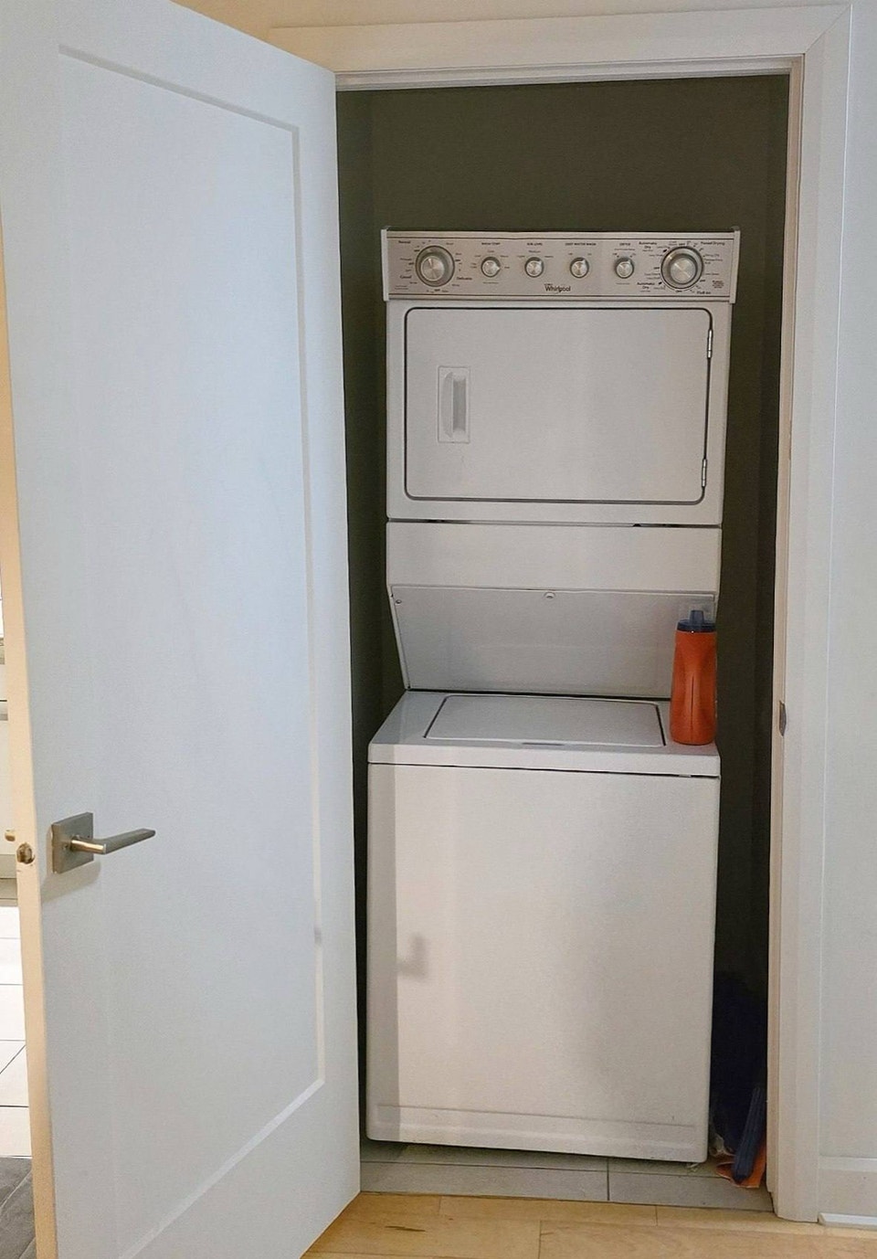 Renovated NDG Apartment for Lease Transfer  – Avail. Oct 2