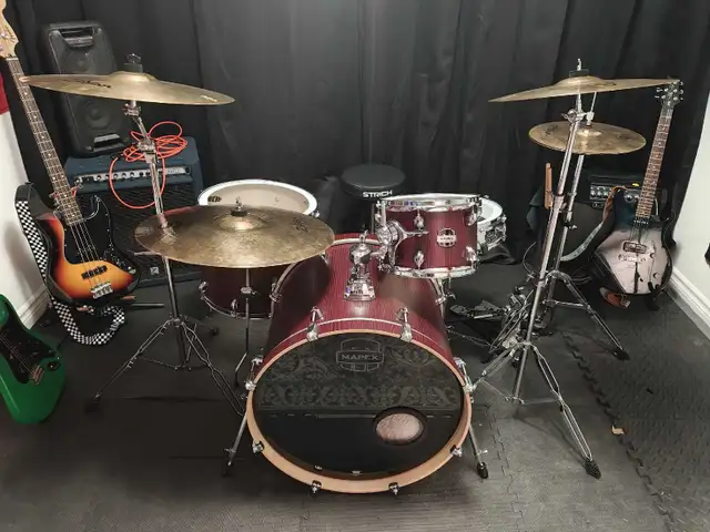4 Piece Mapex Drumset with Zildjian Cymbals in Drums & Percussion in Barrie - Image 3