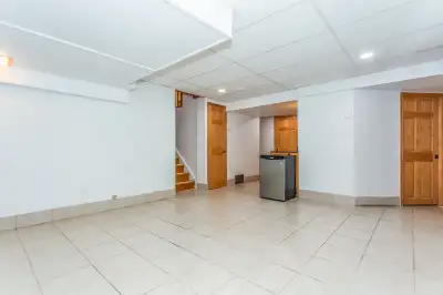 one bedroom basement available