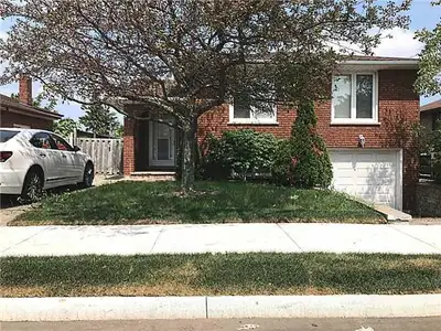 A Beautiful and spacious 3 Bedroom Home in West Mountain!