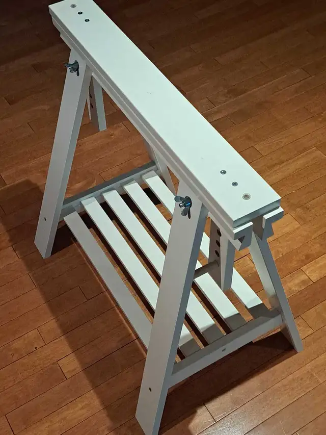 Chevalet IKEA in Multi-item in Laval / North Shore - Image 3