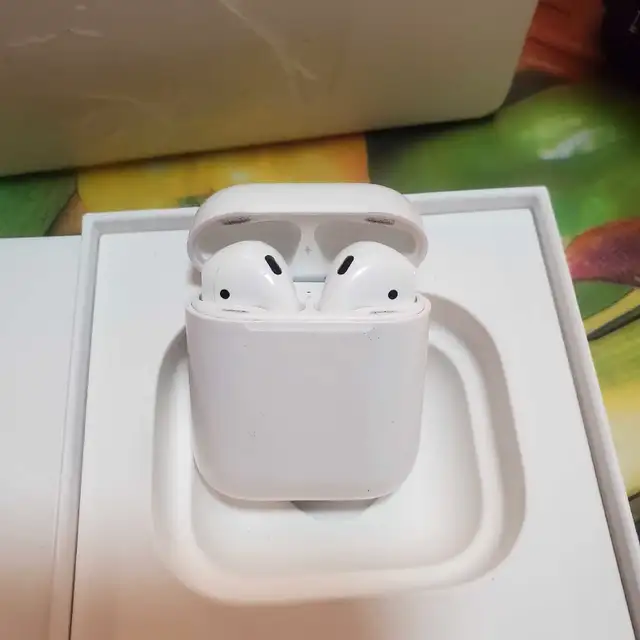 Apple Airpods in Headphones in City of Toronto - Image 2