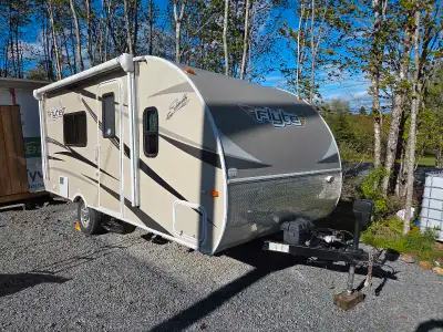 I have an 18 foot 2016 shasta flyte camper by Forest River for sale. Fits a queen size mattress (not...