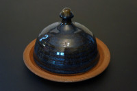 Vintage Handmade Pottery Cheese Bell / Butter Dish