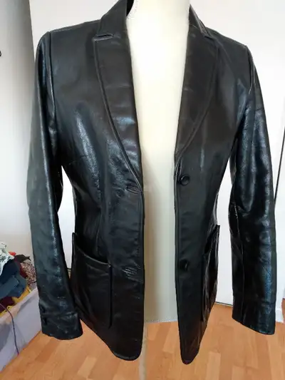 Gap genuine leather jacket size S, View more