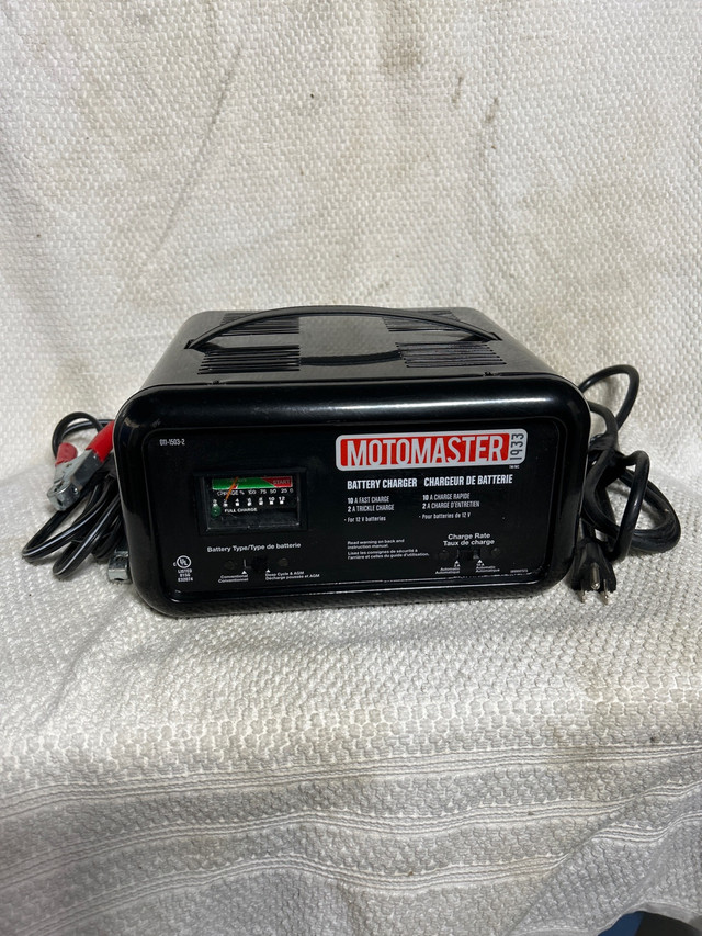 Motomaster Battery charger.  in Other in Windsor Region