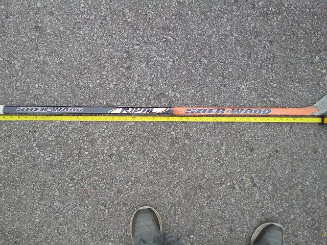 5 Great Left handed Hockey Sticks in Hockey in Ottawa - Image 4