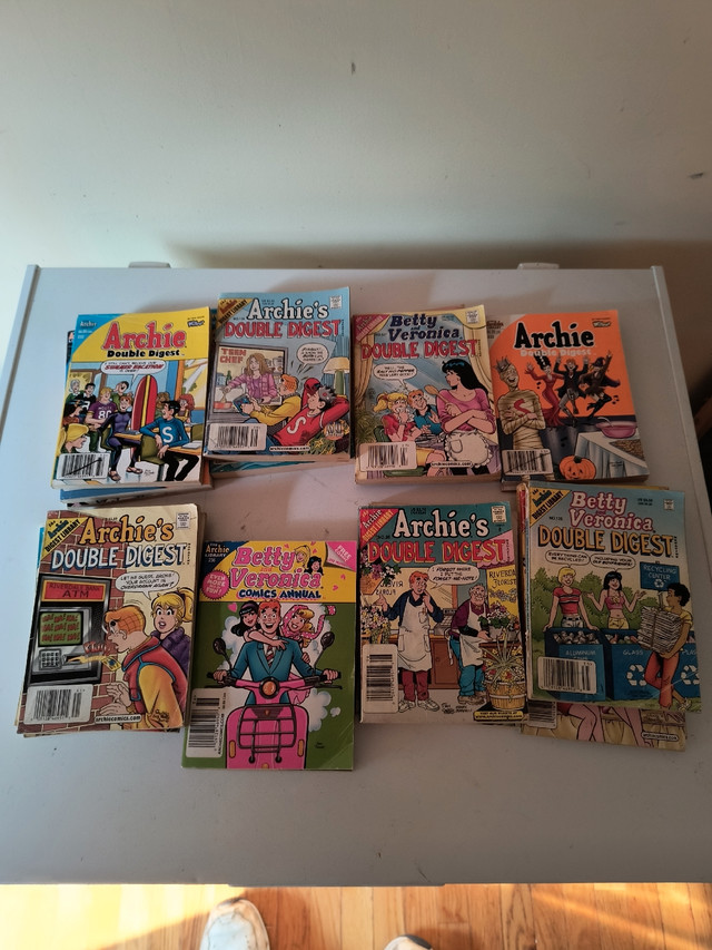 Archie and Betty and Veronica comic books in Comics & Graphic Novels in Owen Sound - Image 2