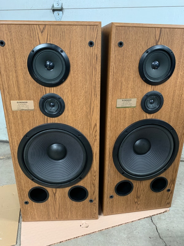 Mint Vintage Pioneer CSR590 Tower Speakers Speakers Winnipeg Kijiji
