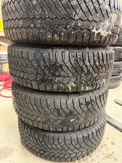 235/65R17 , studded , on Honda CR-V steel rims , will fit the new style cr-v , as well as the older...