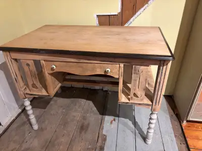 bureau en bois , View more