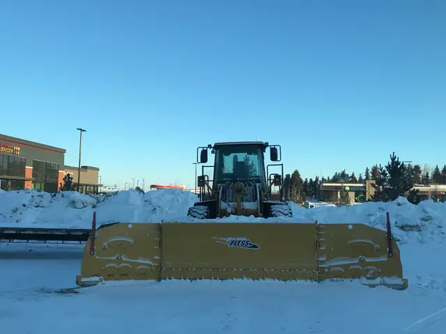 Commercial Snow Removal & Sanding