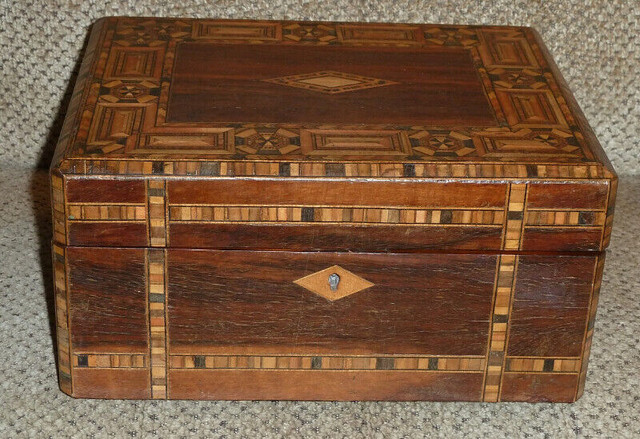 Antique Victorian Marquetry Lap Desk in Home Décor & Accents in Kingston - Image 2