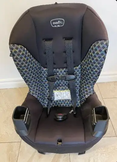 Rarely Used Evenflo Convertible Car Seat, View more
