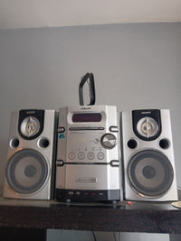 Système audio Sony avec lecteur CD et cassette radio am fm