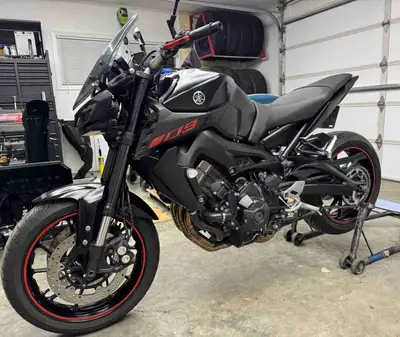 2018 Yamaha MT-09 14,850km 3 Drive Modes Traction Control ABS Needs nothing. Over $2500 in modificat...