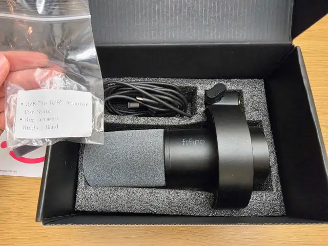: Fifine AmpliGame K688 XLR/USB Dynamic Microphone in Pro Audio & Recording Equipment in London - Image 6