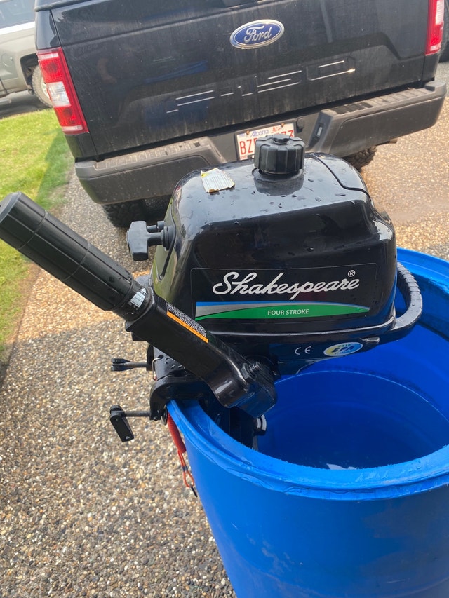 Outboard motor 2.6 HP Boat Parts, Trailers & Accessories Grande