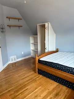 Student room for rent University of Windsor63417673921537121