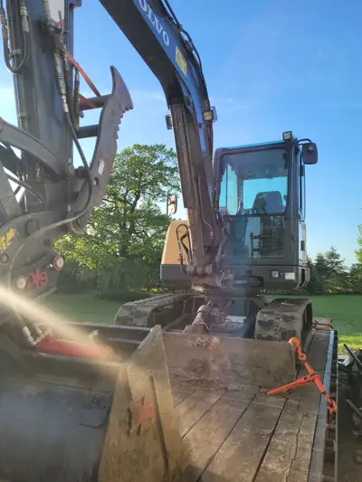 6 ton excavator for rent. Wrist bucket, tooth bucket and rake. $120/hr with operator