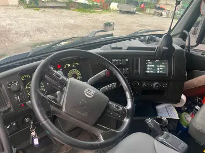 Very well maintained with records clean truck. Harley colour code. LinX coating on the box to preven...