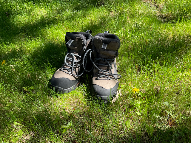 HIKING BOOTS (L.L.BEAN) in Fishing, Camping & Outdoors in Calgary - Image 2