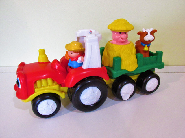 Tracteur et ferme sonore 7 figurines d'origines Little People dans Jouets et jeux  à Sherbrooke - Image 2