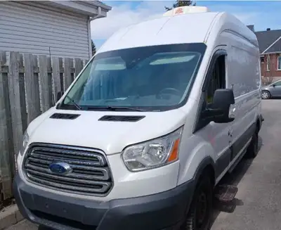 Description en image/ Description in photo Camion inclus/ Truck included