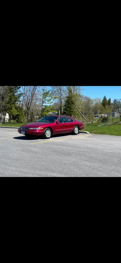 Selling my 1993 Lincoln Mark VIII with only 139,000 km. The car is in good overall condition for its...