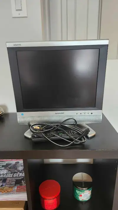télévision Sharp 15 pouces, View more
