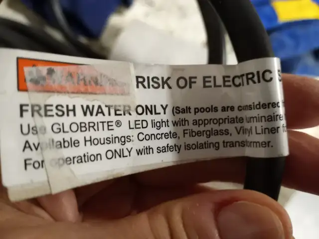 Pool Light470947191273574403
