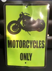 Motorcycle parking sign 