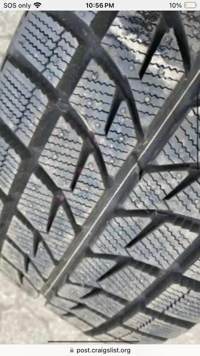 One only tire 225/45/17, Center bore 67.1+, 1x Bridgestone blizzak LM-60 w 80% tread life left. Pick...