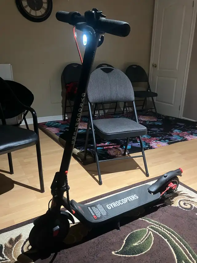 SELLING MINI E-SCOOTER in Cell Phones in Mississauga / Peel Region - Image 2