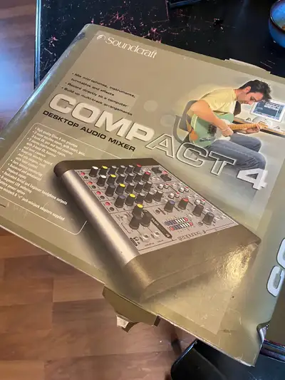 Soundcraft Compact 4 Desktop Audio mixer, View more