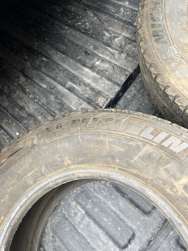 235/90/19 Michelin X ice set of 4 tires fantastic shape in Tires & Rims in Calgary - Image 3