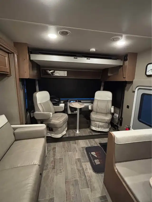 VR winnebago intent 29L 2019 in RVs & Motorhomes in Québec City - Image 6