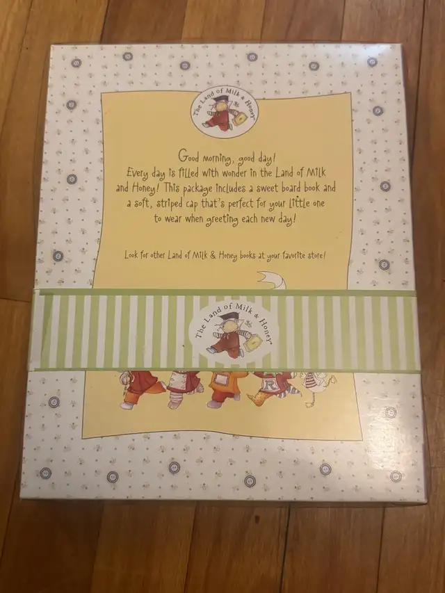 (NEW) NEW BORN LITTLE HAT AND STORY BOOK in Clothing - 0-3 Months in Sudbury - Image 3