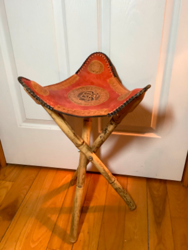 Vtg Aztec Mayan Style Leather Folding Tripod Seat Bamboo Legs in Home Décor & Accents in Belleville