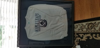 Doug Gilmour signed Toronto Maple Leafs White Sweatshirt Framed