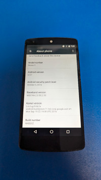 LG Google NEXUS 5 Unlocked 12GB NOIR & BLANC